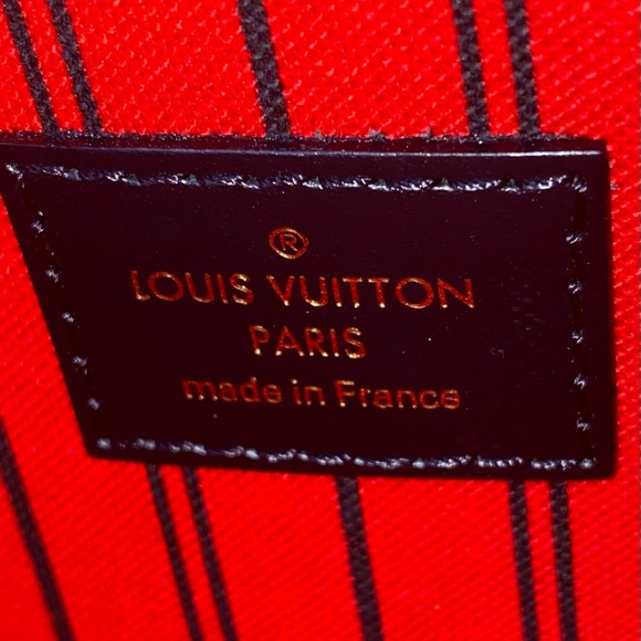 Lv Limited  edition Wrislet - Picture 10 of 15